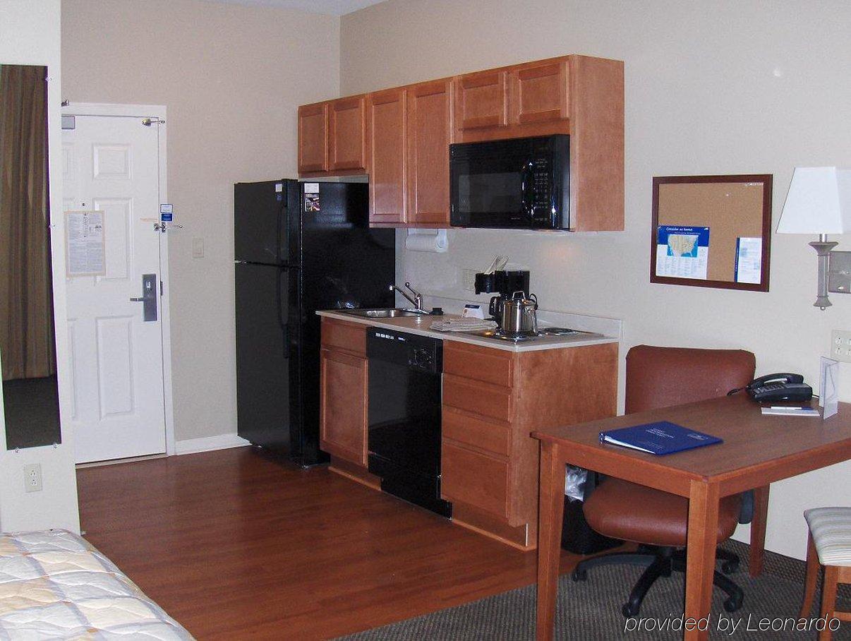 Candlewood Suites Clarksville By Ihg Room photo